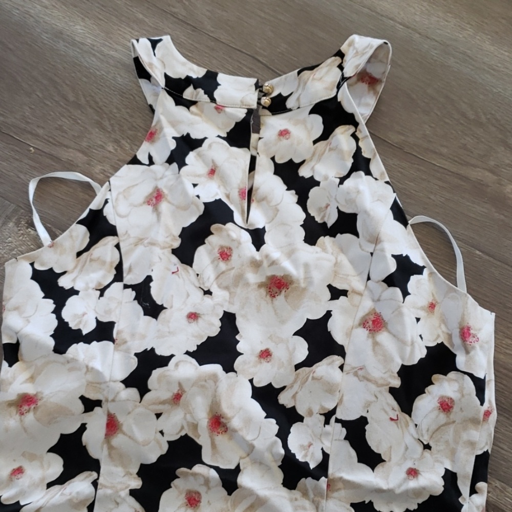 Floral top - Picture 3 of 3